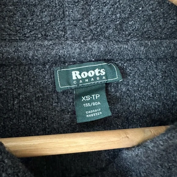 Roots Sweater - Picture 4 of 4